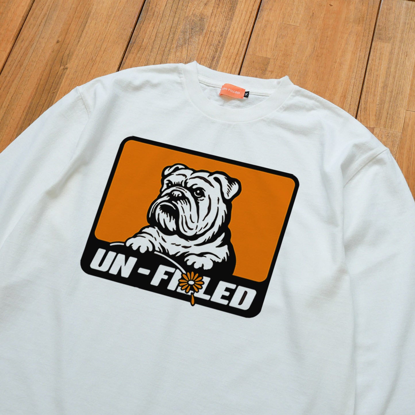 GERBERA DOG BOX LOGO LONGSLEEVE T-SHIRT