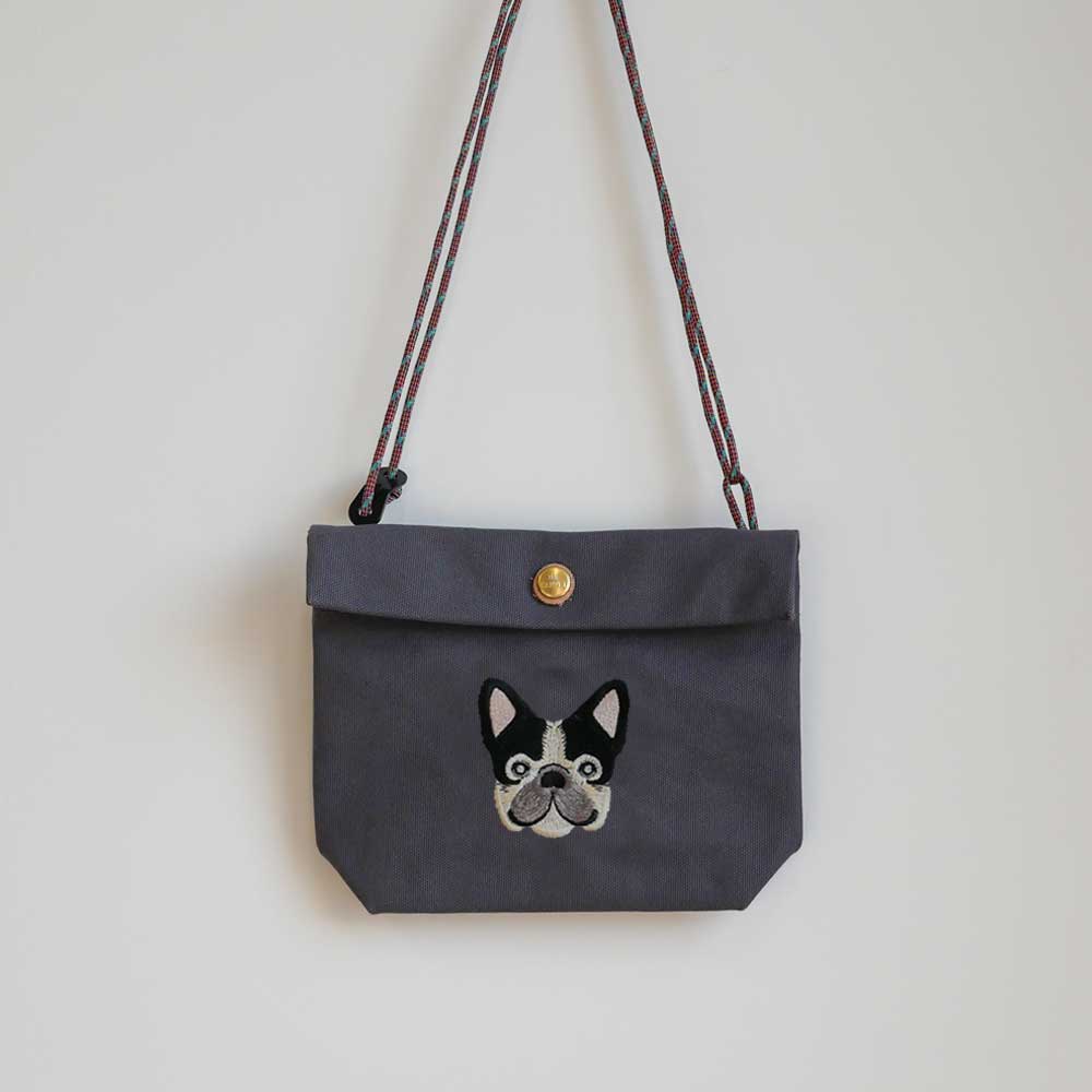 FB FACE EMB POCHETTE【Pied】