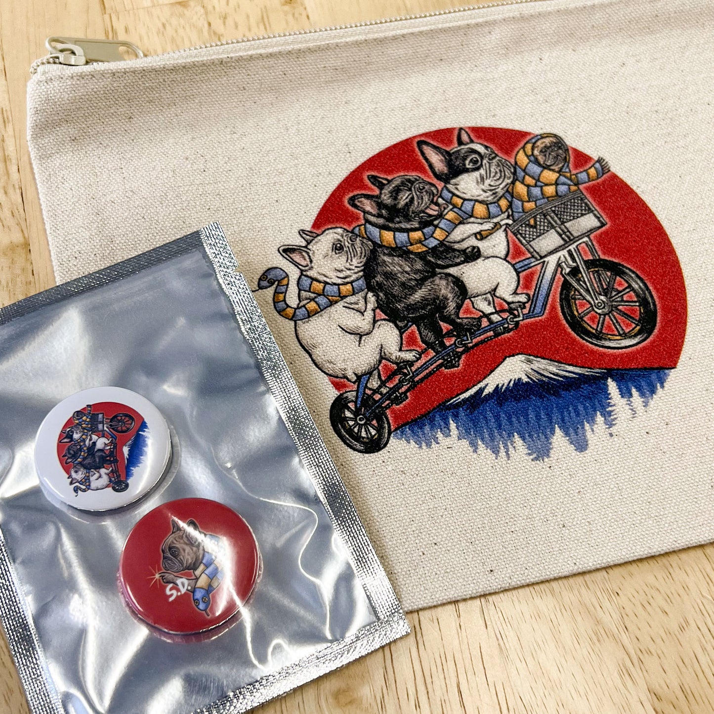 【期間限定!1/19まで予約】 2025 NEW YEAR POUCH BADGE SET/ ポーチ&缶バッジ 2 個SET