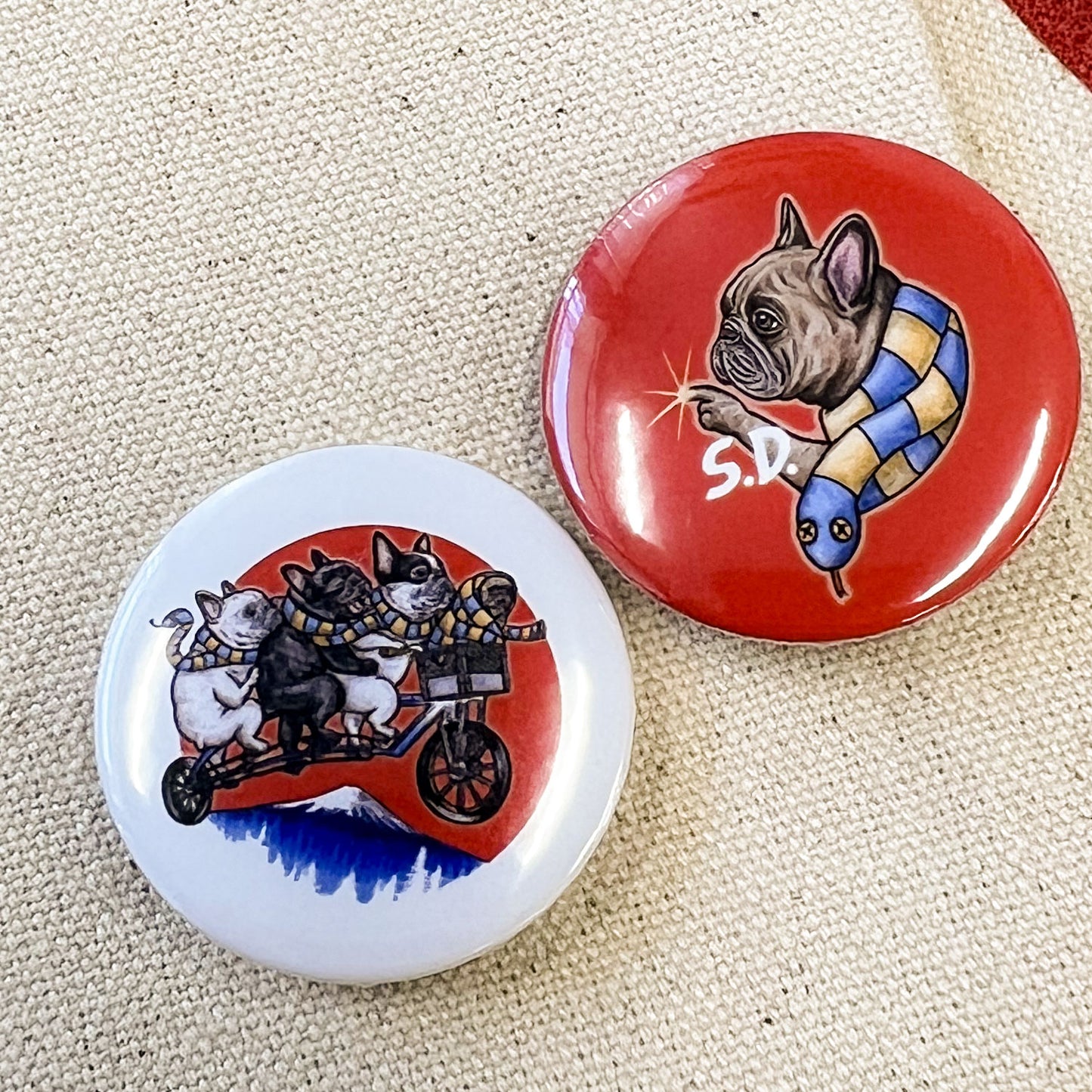 【期間限定!1/19まで予約】 2025 NEW YEAR POUCH BADGE SET/ ポーチ&缶バッジ 2 個SET