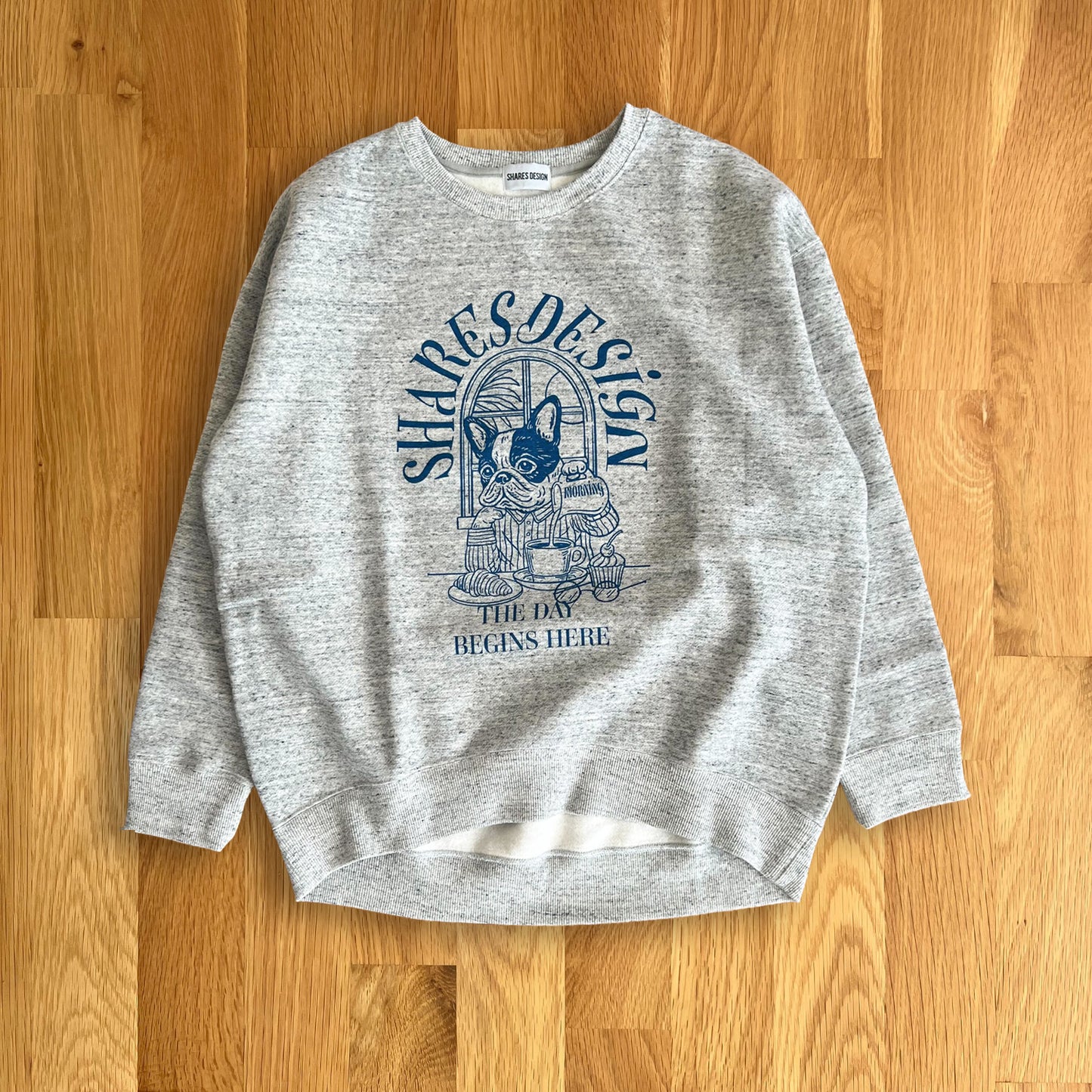 “THE DAY in Slow Time”レディースオーバーサイズスウェット（裏起毛）art by RUUU.