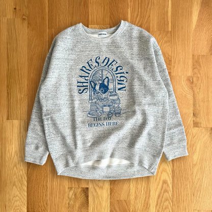 “THE DAY in Slow Time”レディースオーバーサイズスウェット（裏起毛）art by RUUU.