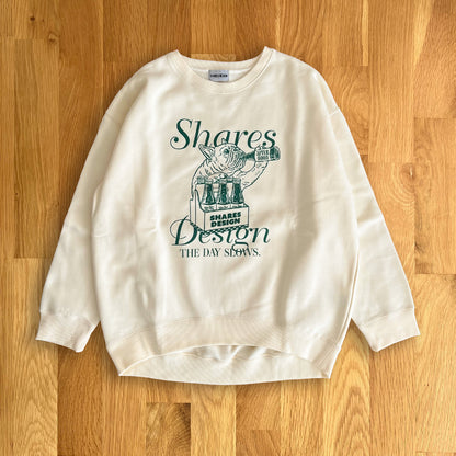 “THE DAY in Slow Time”レディースオーバーサイズスウェット（裏起毛）art by RUUU.