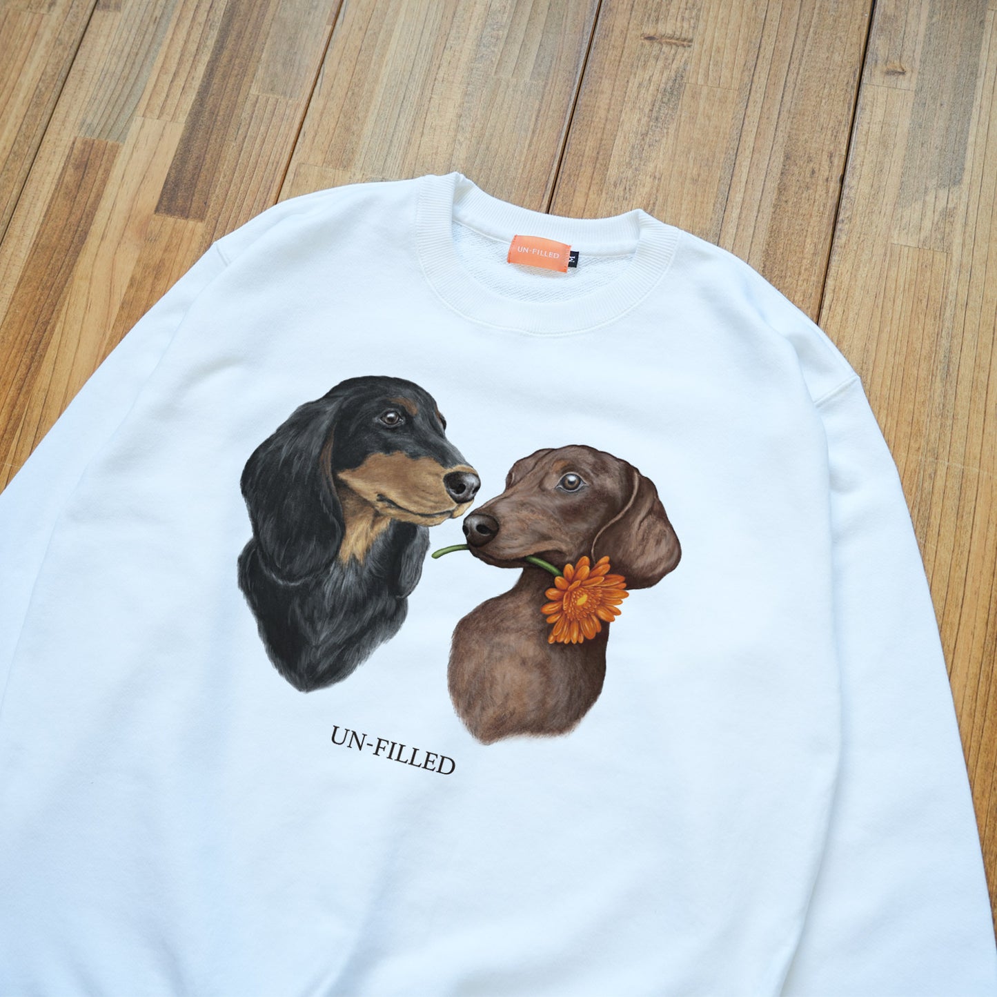 VINTAGE GERBERA DOG CN SWEAT