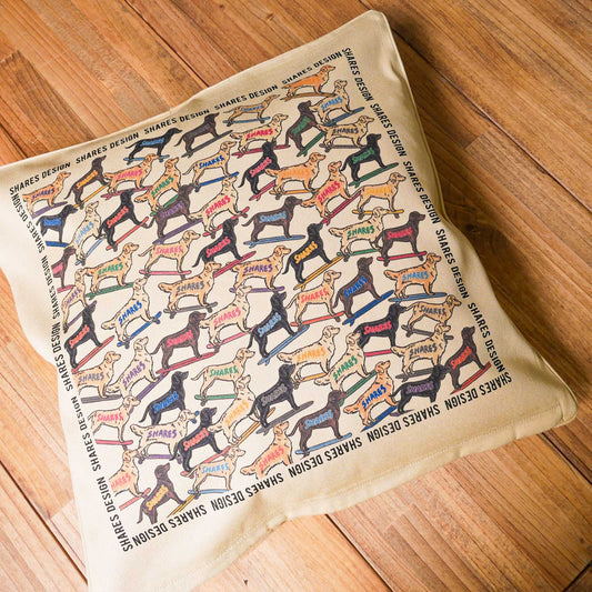 ゴールデン×ラブラドールレトリバー ALL OVER CUSHION COVER/ 総柄-クッションカバー（送料無料）