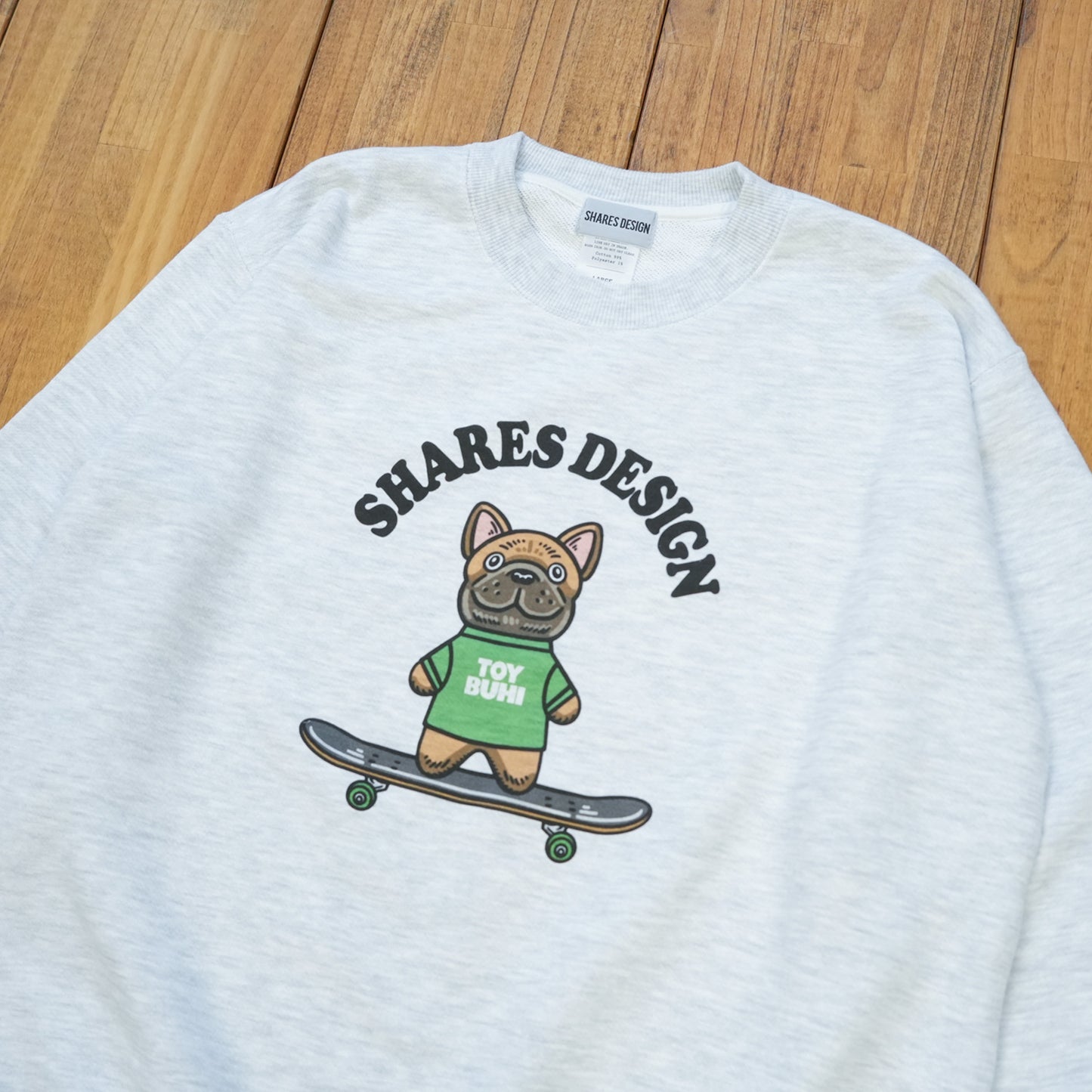 【期間限定！12月中旬お届け】TOY BUHI / クルーネックスウェット