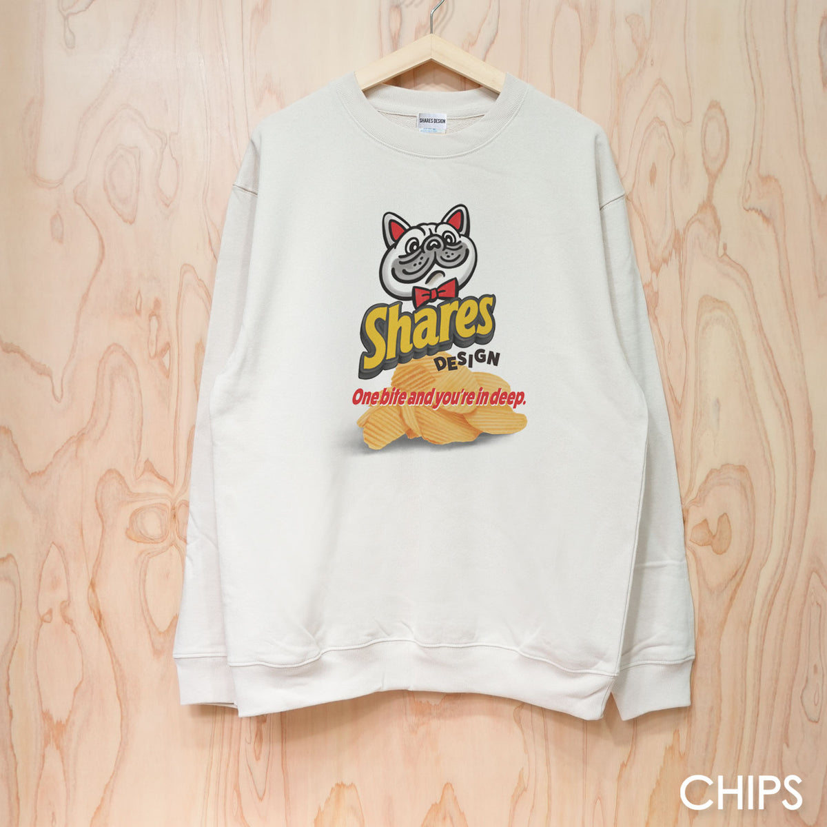 【期間限定！ 10/18 まで販売中】 〈 OYATSU TIME〉CREW SWEAT/ スウェット