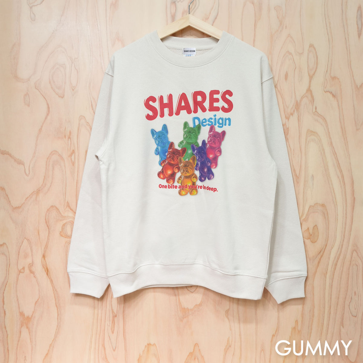 【期間限定！ 10/18 まで販売中】 〈 OYATSU TIME〉CREW SWEAT/ スウェット