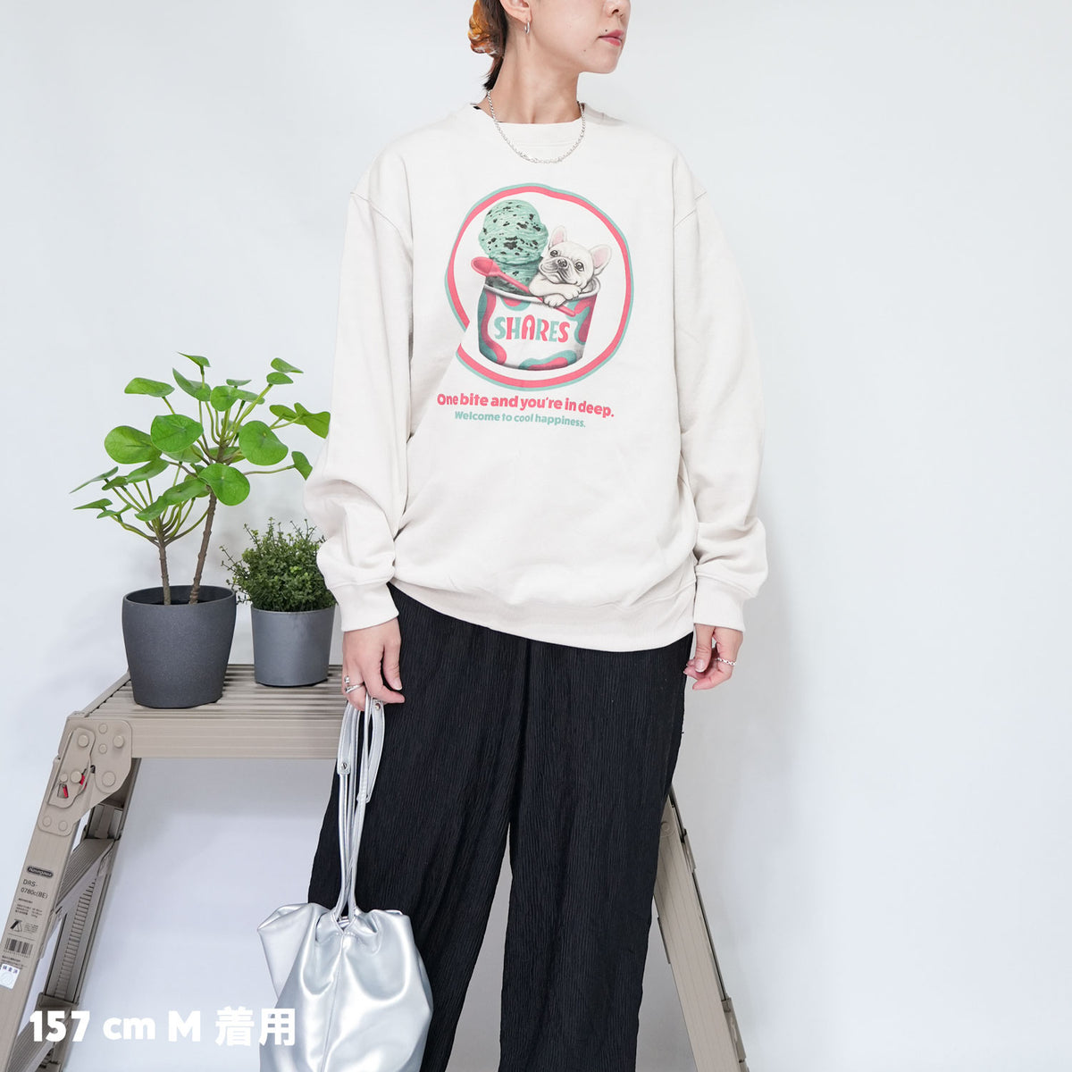 【期間限定！ 10/18 まで販売中】 〈 OYATSU TIME〉CREW SWEAT/ スウェット