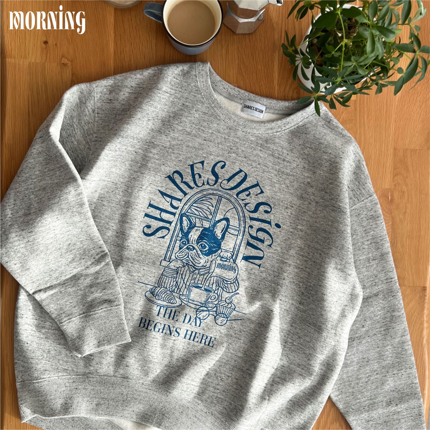 “THE DAY in Slow Time”レディースオーバーサイズスウェット（裏起毛）art by RUUU.