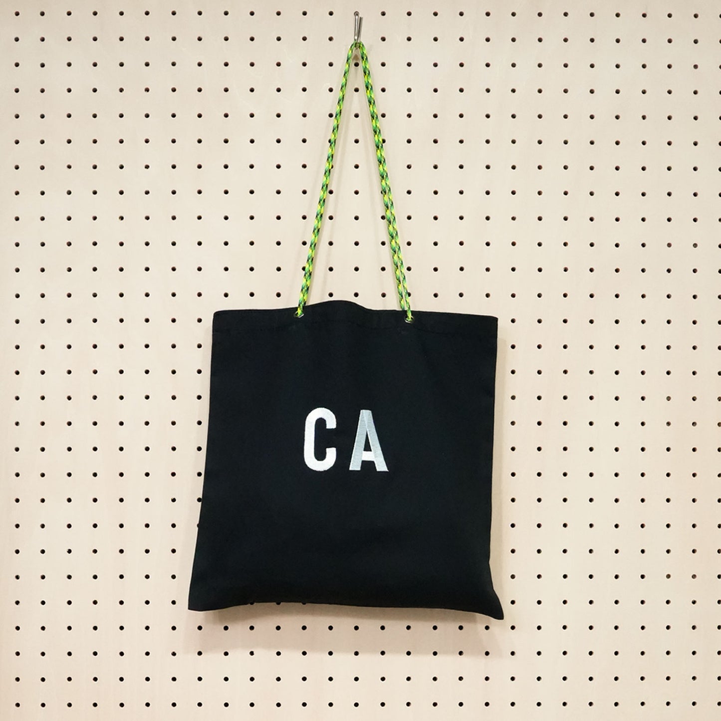 〈期間限定受注生産〉ネーム刺繍セミオーダー【PARACORD SQUARE TOTE BAG/ スクエアトートバッグ】