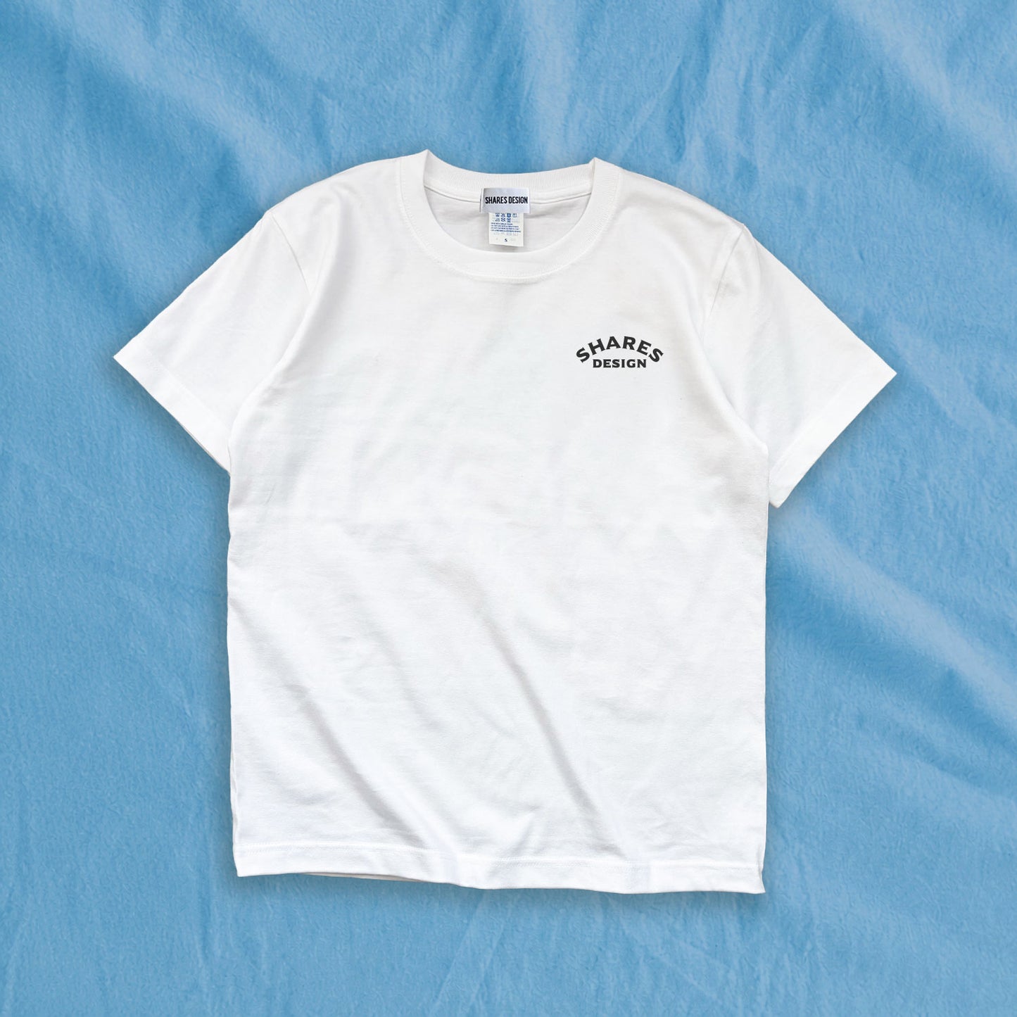 【期間限定！ 7/26 まで販売中】RUUU 描きおろし 〈 SHARES CLUB〉 T-SHIRTS/ 半袖 T シャツ (スタンダード）