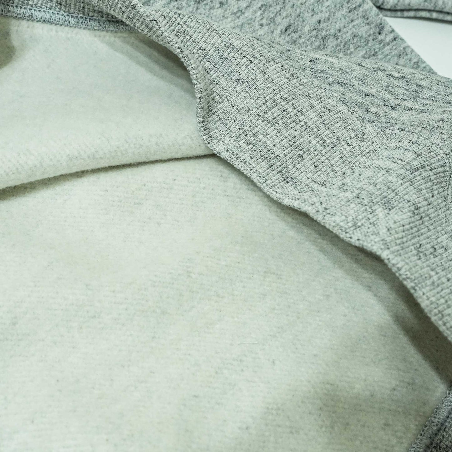 SHARES ALL OVER  LADIES SWEAT / 総柄-レディーススウェット