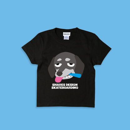 【期間限定！ 8/31 まで販売中】 SHARESDESIGN SKATEBOARDING Liberty dog city KIDST-SHIRTS/ 半袖キッズ T シャツ