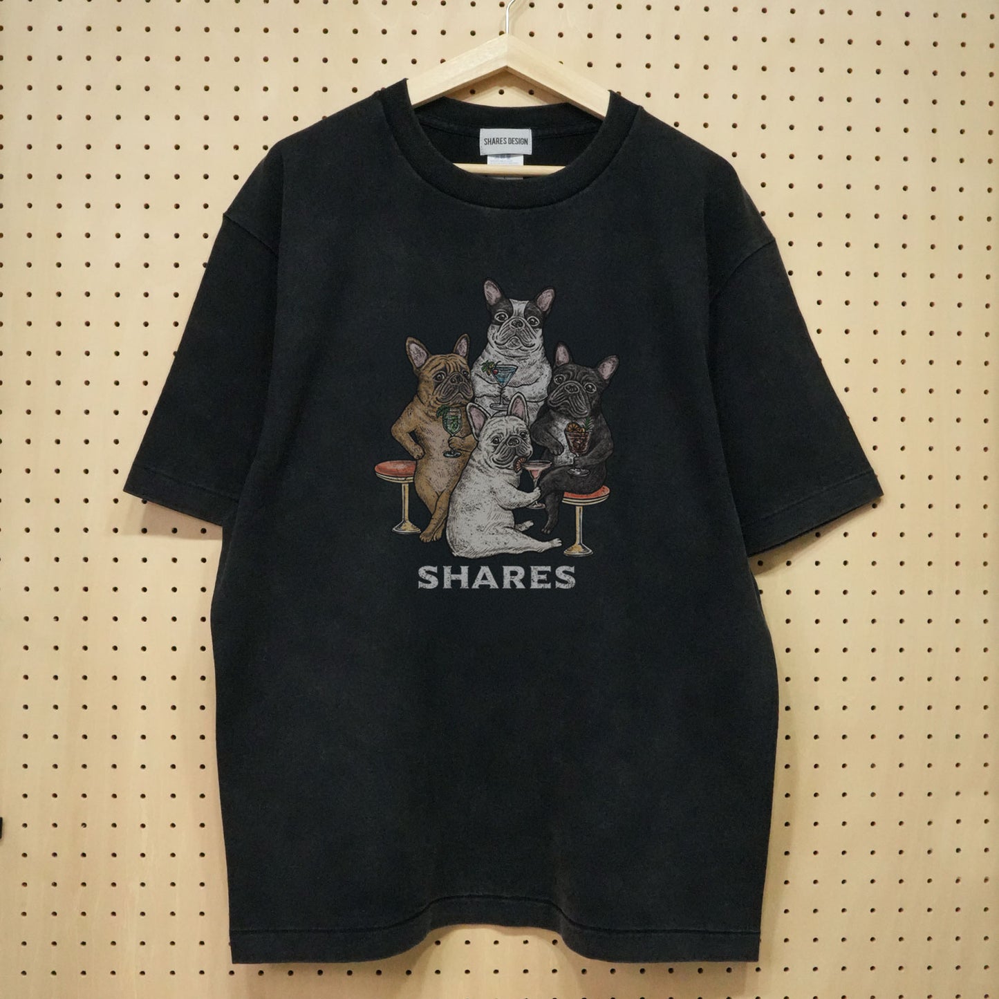 【期間限定！ 7/26 まで販売中】RUUU 描きおろし 〈 SHARES CLUB〉VINTAGE T-SHIRTS/ 半袖 T シャツ