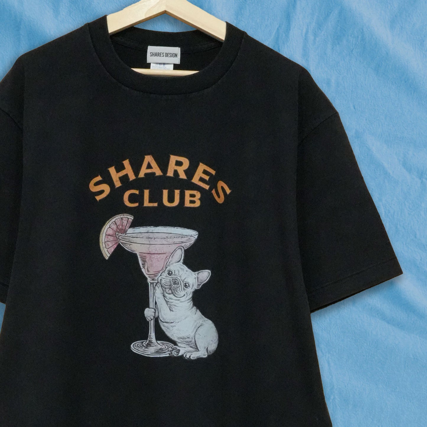 【期間限定！ 7/26 まで販売中】RUUU 描きおろし 〈 SHARES CLUB〉VINTAGE T-SHIRTS/ 半袖 T シャツ