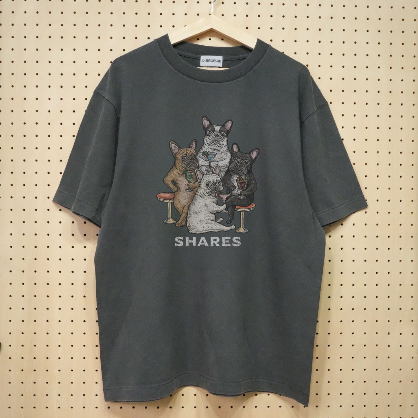 【期間限定！ 7/26 まで販売中】RUUU 描きおろし 〈 SHARES CLUB〉VINTAGE T-SHIRTS/ 半袖 T シャツ