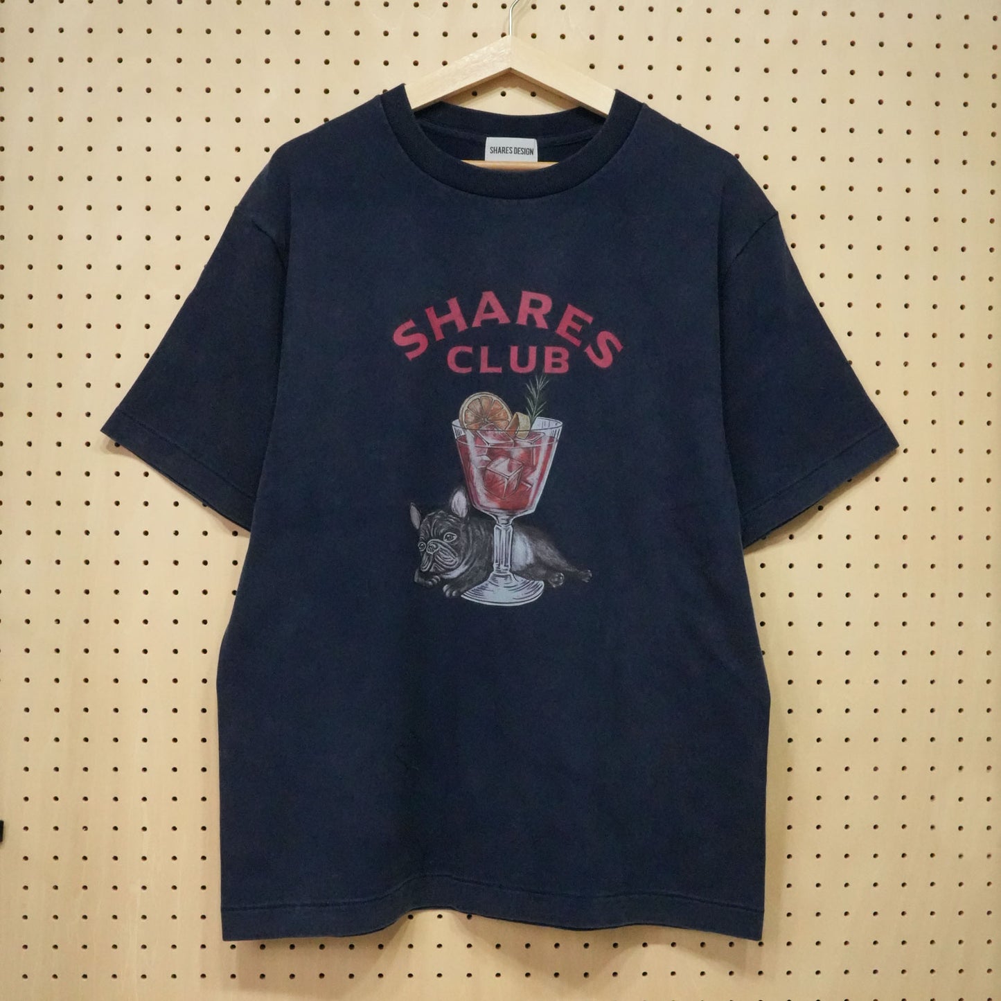 【期間限定！ 7/26 まで販売中】RUUU 描きおろし 〈 SHARES CLUB〉VINTAGE T-SHIRTS/ 半袖 T シャツ