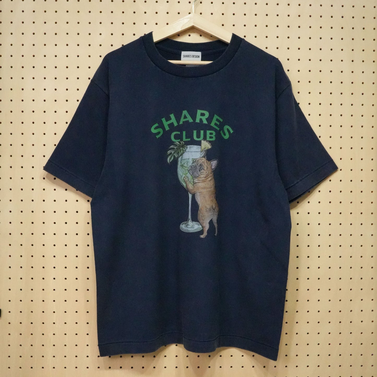 【期間限定！ 7/26 まで販売中】RUUU 描きおろし 〈 SHARES CLUB〉VINTAGE T-SHIRTS/ 半袖 T シャツ