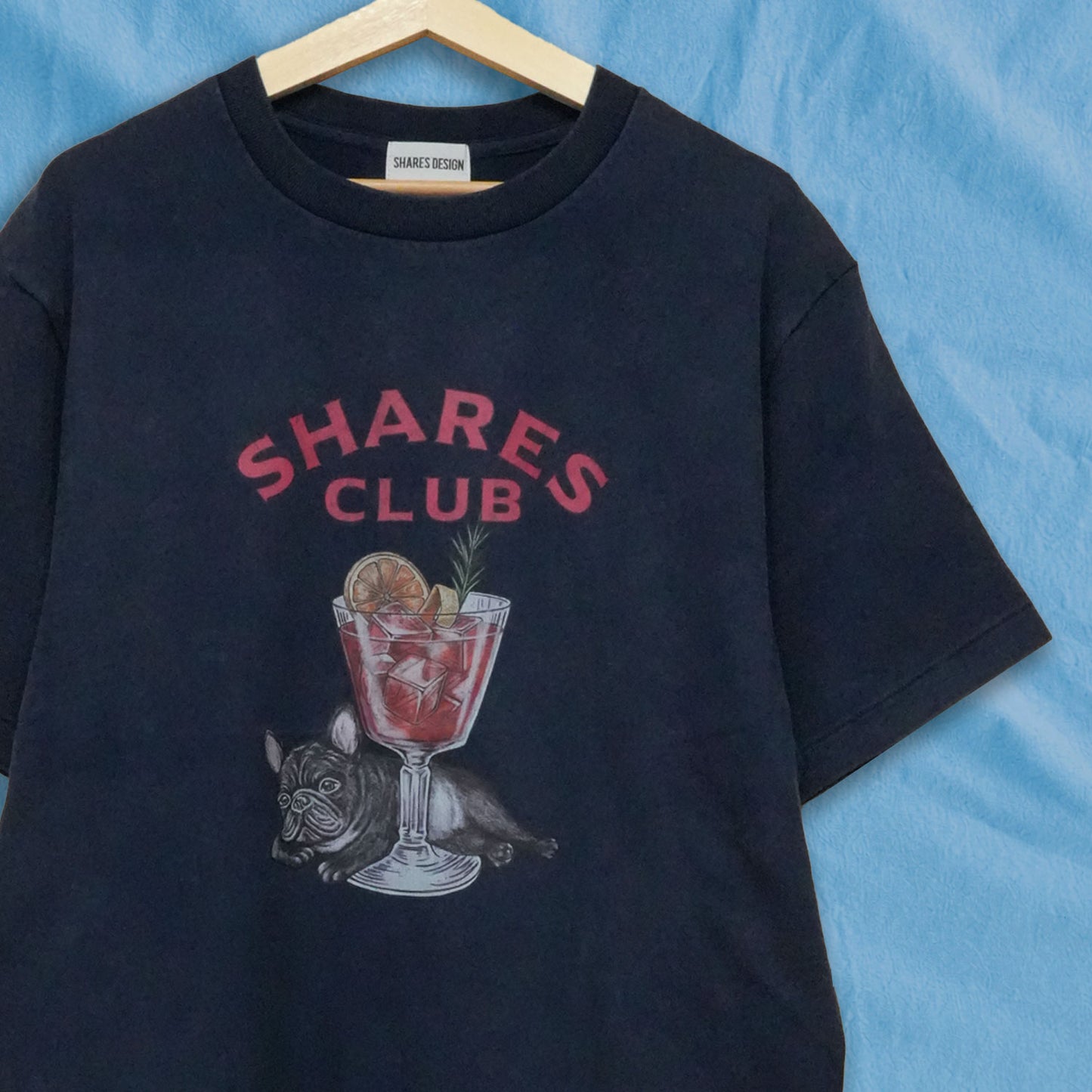 【期間限定！ 7/26 まで販売中】RUUU 描きおろし 〈 SHARES CLUB〉VINTAGE T-SHIRTS/ 半袖 T シャツ