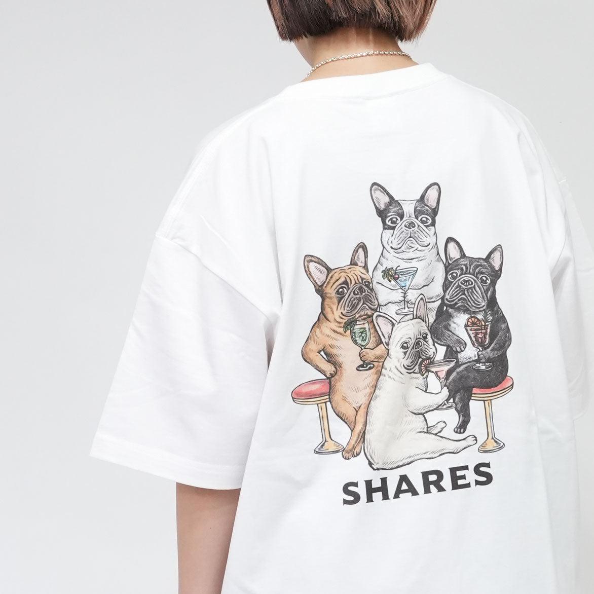 【期間限定！ 7/26 まで販売中】RUUU 描きおろし 〈 SHARES CLUB〉 T-SHIRTS/ 半袖 T シャツ (スタンダード）