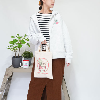 【期間限定！ 10/18 まで販売中】 〈 OYATSU TIME〉ZIP PARKA/ ジップパーカー