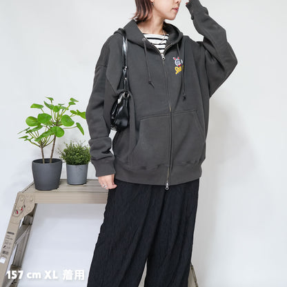 【期間限定！ 10/18 まで販売中】 〈 OYATSU TIME〉ZIP PARKA/ ジップパーカー