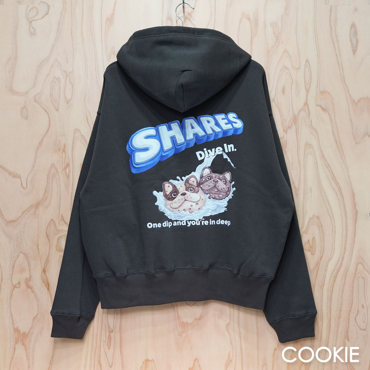 【期間限定！ 10/18 まで販売中】 〈 OYATSU TIME〉ZIP PARKA/ ジップパーカー
