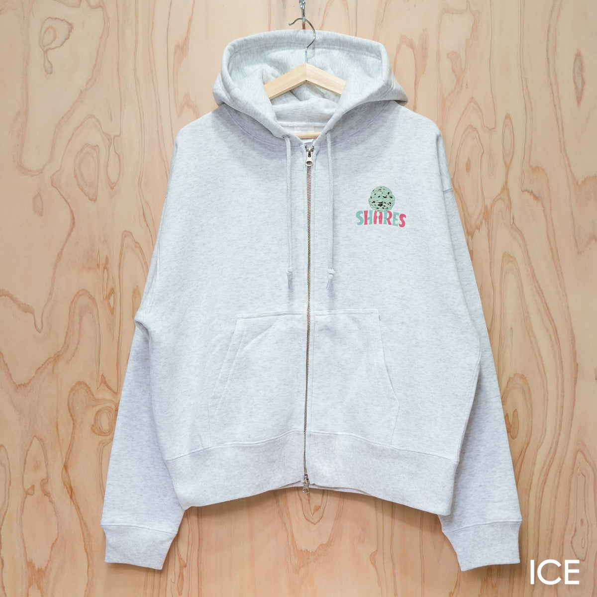 【期間限定！ 10/18 まで販売中】 〈 OYATSU TIME〉ZIP PARKA/ ジップパーカー