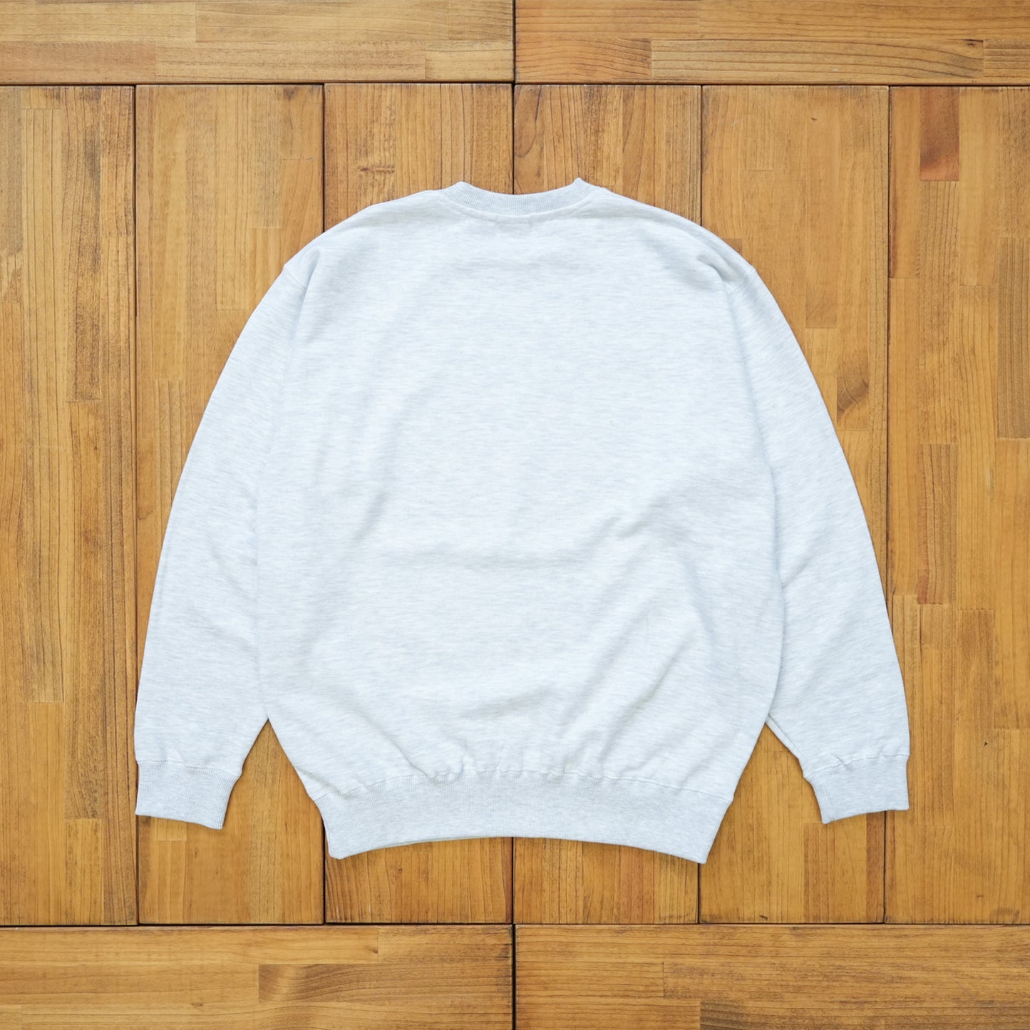 【期間限定！12月中旬お届け】TOY BUHI / クルーネックスウェット