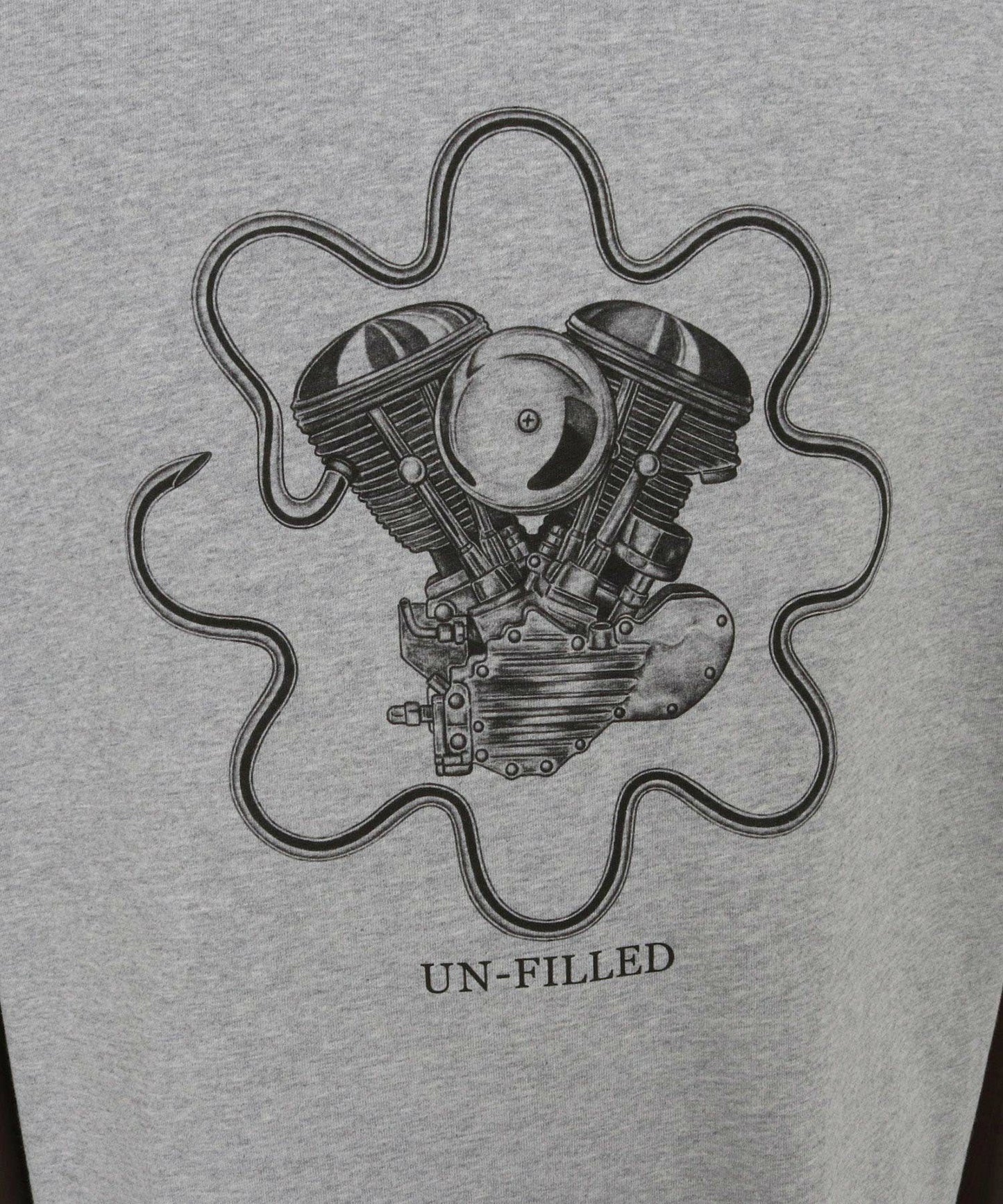 【un-filled(アンフィルド)】【予約販売5月下旬～6月上旬入荷】 U.F GERBERA ENGINE T-SHIRT Tシャツ