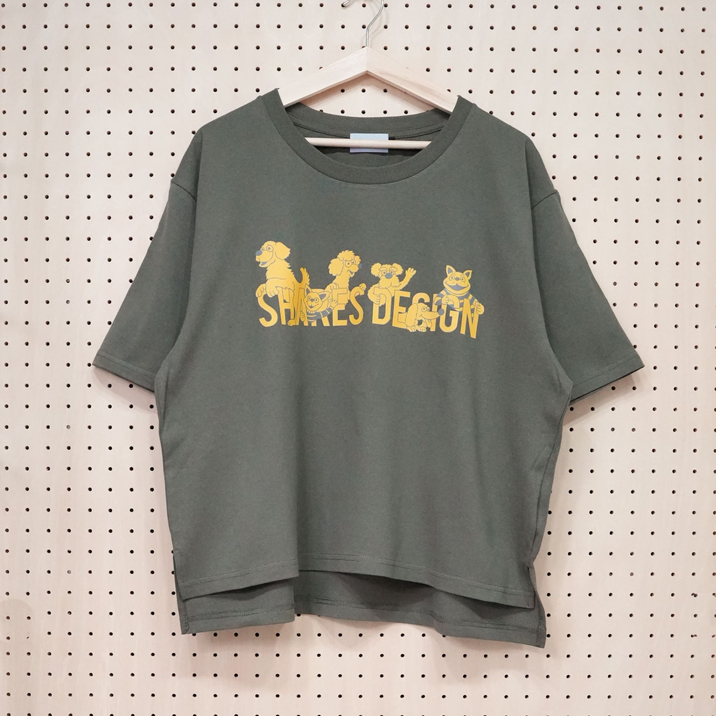 【期間限定！8/31まで販売中】〈 SHARES STREET〉MONO type  レディース ビッグTシャツ