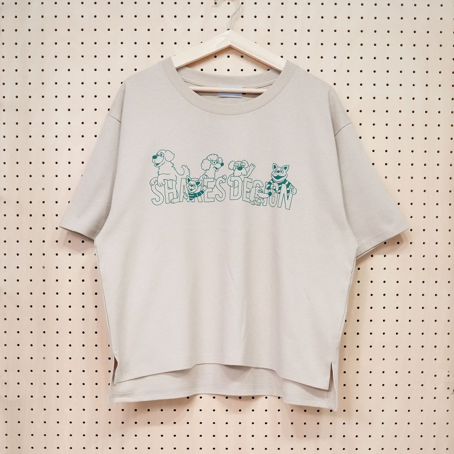 【期間限定！8/31まで販売中】〈 SHARES STREET〉MONO type  レディース ビッグTシャツ