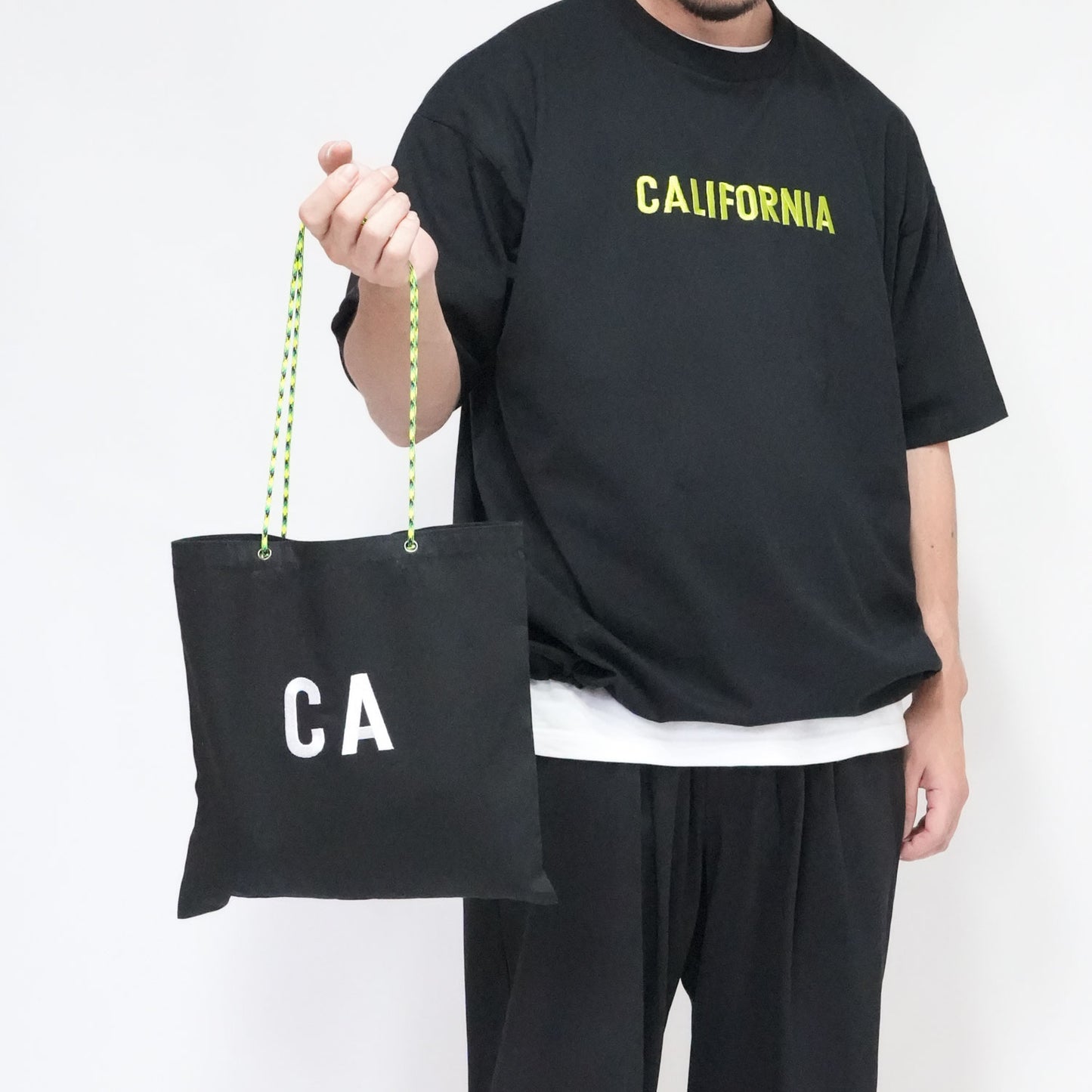 〈期間限定受注生産〉ネーム刺繍セミオーダー【PARACORD SQUARE TOTE BAG/ スクエアトートバッグ】