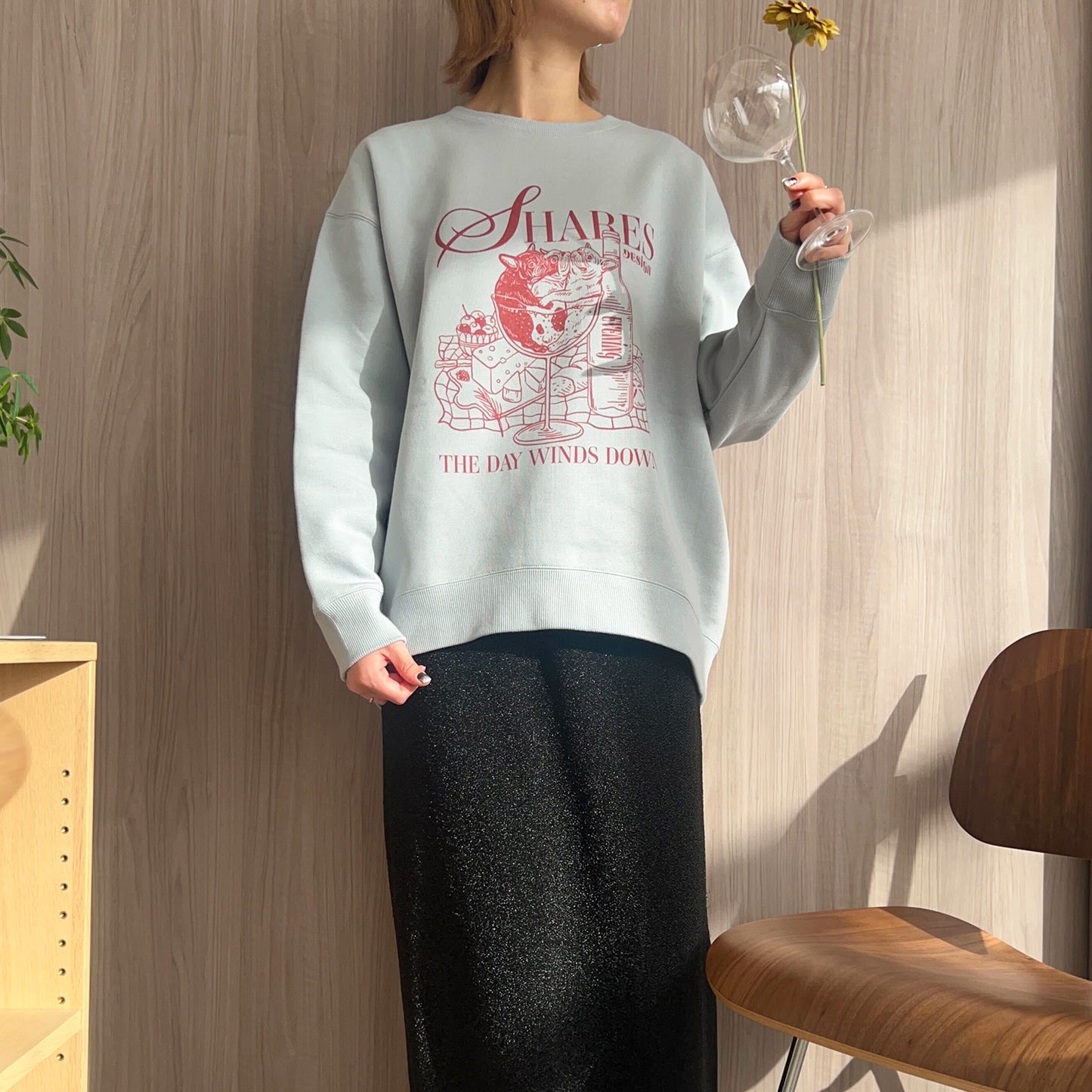 “THE DAY in Slow Time”レディースオーバーサイズスウェット（裏起毛）art by RUUU.