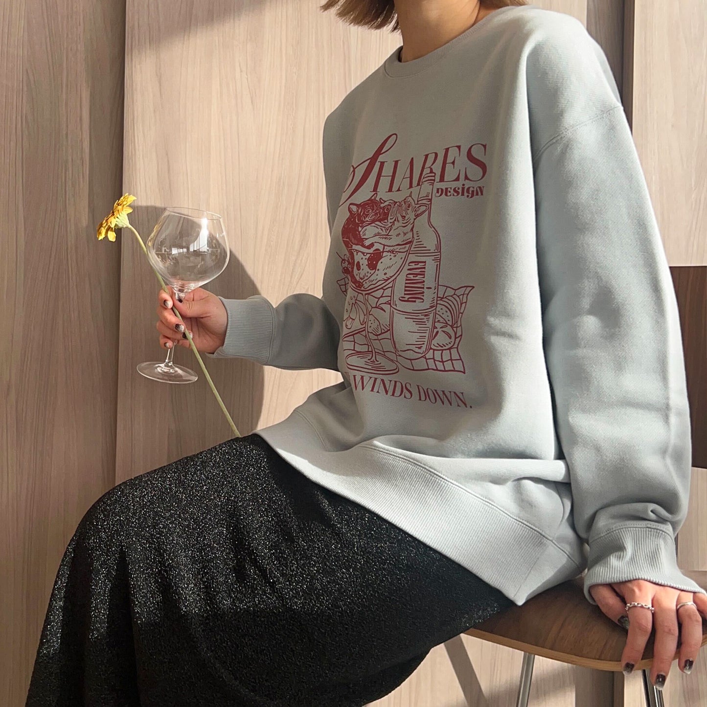 “THE DAY in Slow Time”レディースオーバーサイズスウェット（裏起毛）art by RUUU.