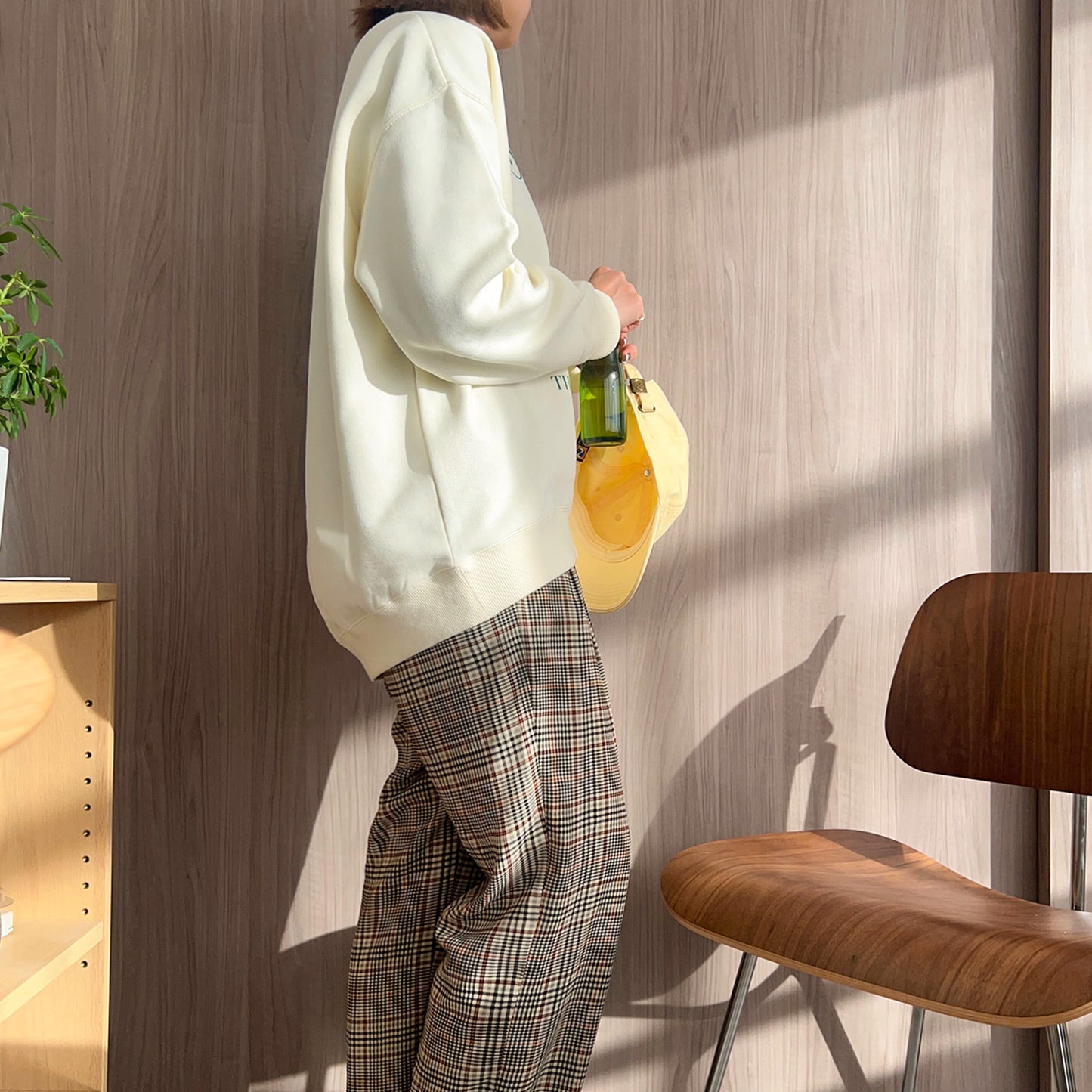 “THE DAY in Slow Time”レディースオーバーサイズスウェット（裏起毛）art by RUUU.