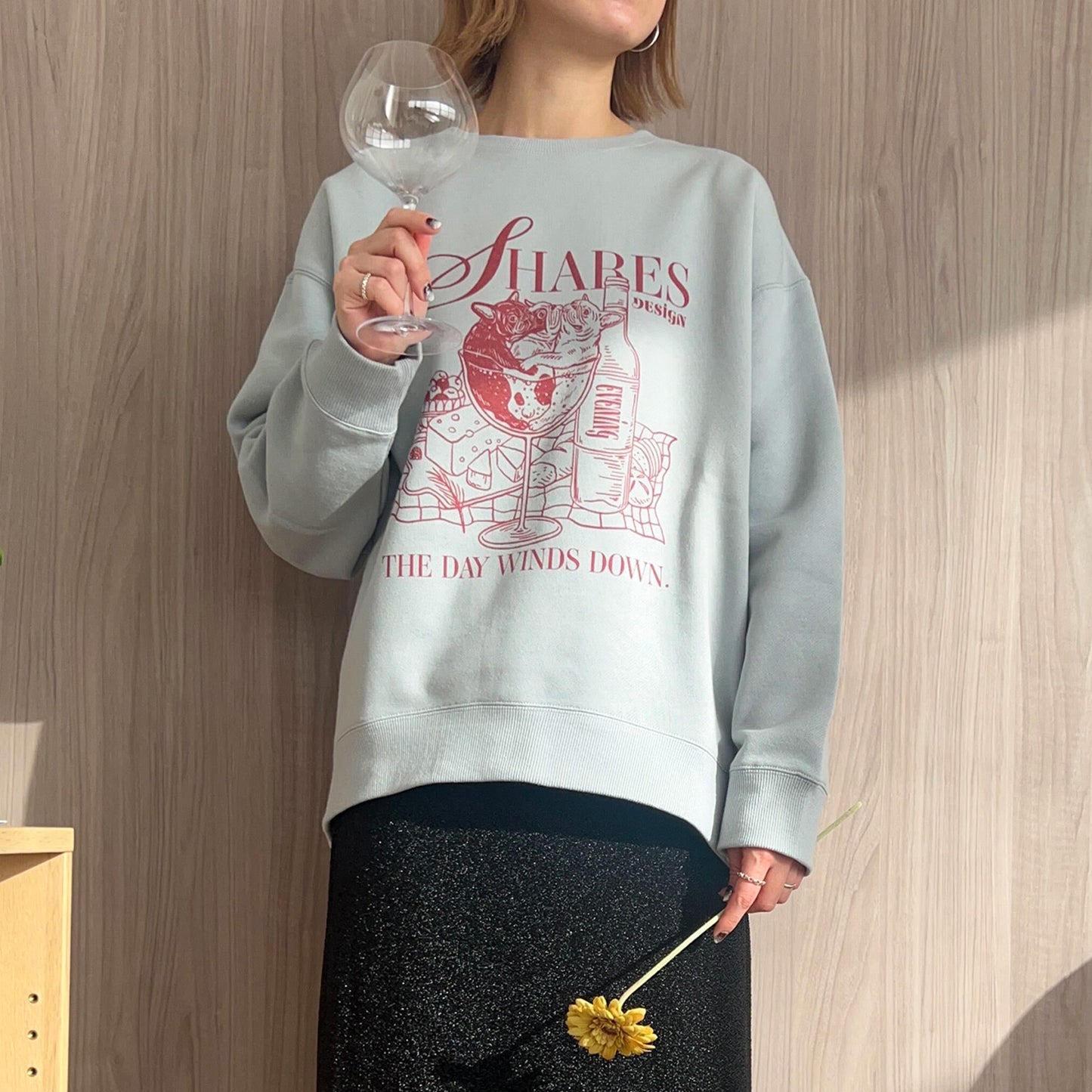 “THE DAY in Slow Time”レディースオーバーサイズスウェット（裏起毛）art by RUUU.